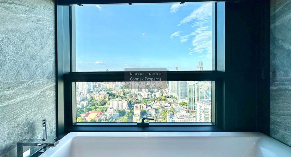For rent 2 bedrooms condo in Khlong Toei, Bangkok