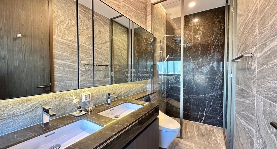 For rent 2 bedrooms condo in Khlong Toei, Bangkok