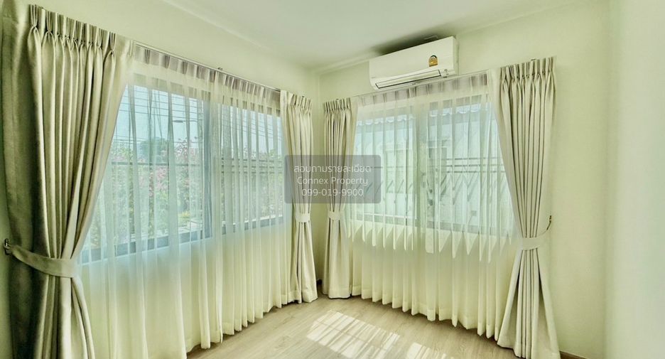 For rent 4 bedrooms townhouse in Bang Phli, Samut Prakan