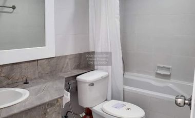 Condo en alquiler de 3 habitaciones en Watthana, Bangkok