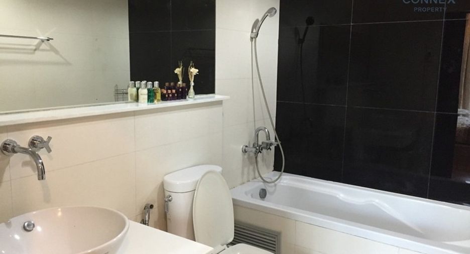 Condo en alquiler de 1 habitaciones en Khlong Toei, Bangkok