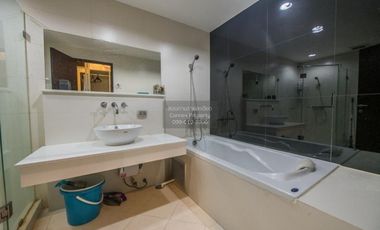 Condo en alquiler de 1 habitaciones en Khlong Toei, Bangkok