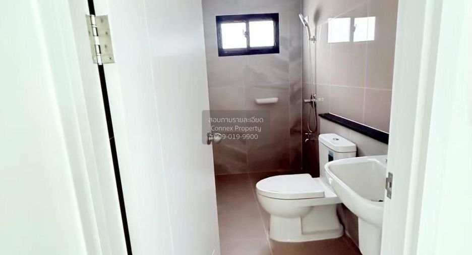 For rent 4 bedrooms house in Bang Phli, Samut Prakan