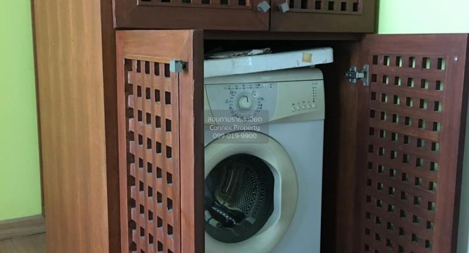 For rent 2 bedrooms condo in Sathon, Bangkok