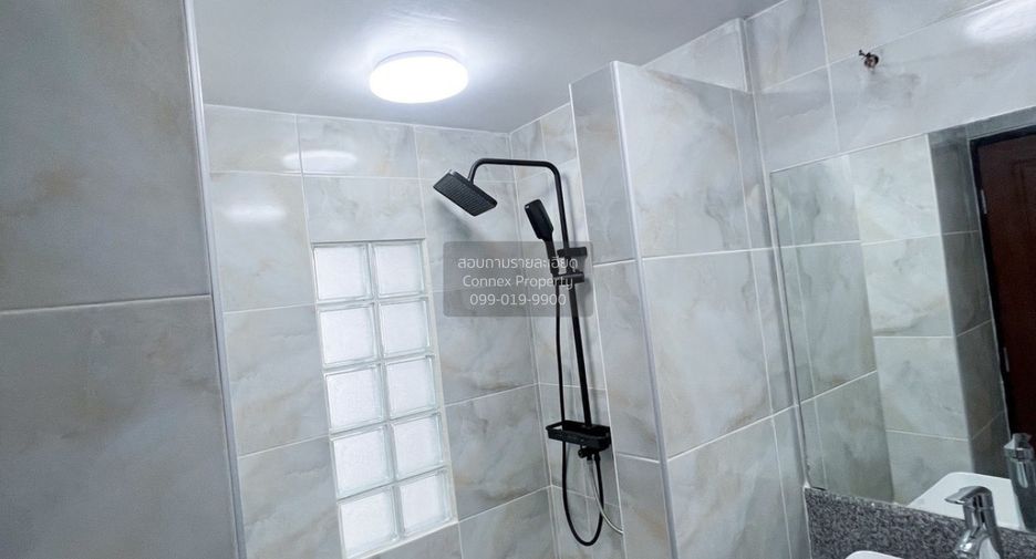 For rent 2 bedrooms condo in Ratchathewi, Bangkok
