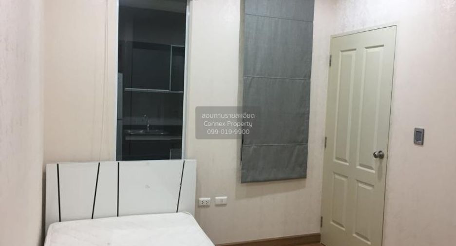 For rent 2 bedrooms condo in Yan Nawa, Bangkok