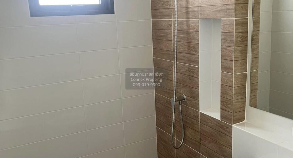 For rent 3 ベッドルーム townhouse in Bang Phli, Samut Prakan