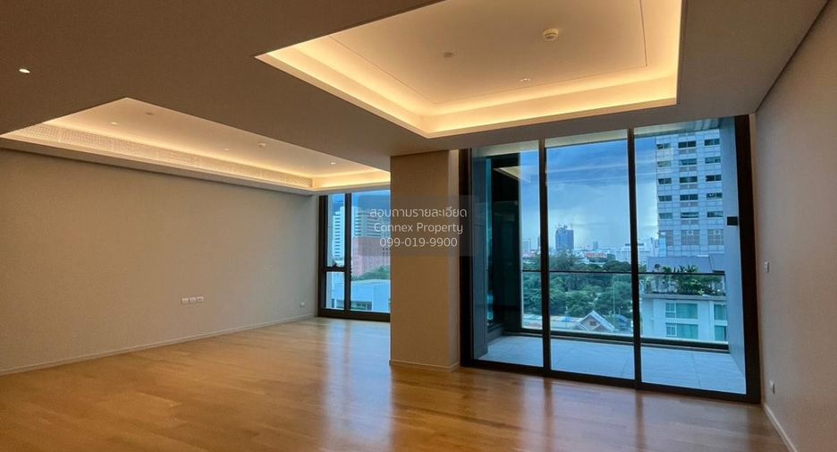 For rent 2 bedrooms condo in Pathum Wan, Bangkok