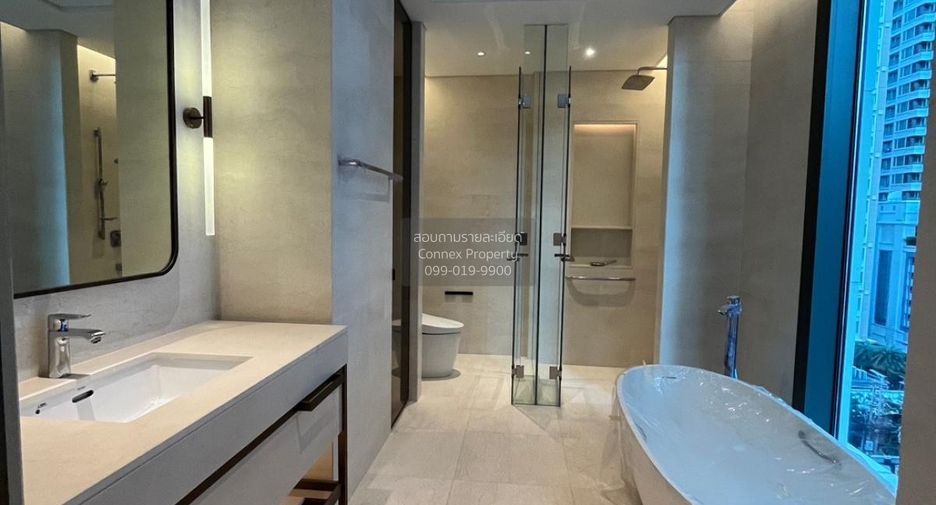 For rent 2 bedrooms condo in Pathum Wan, Bangkok