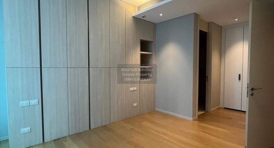 For rent 2 bedrooms condo in Pathum Wan, Bangkok