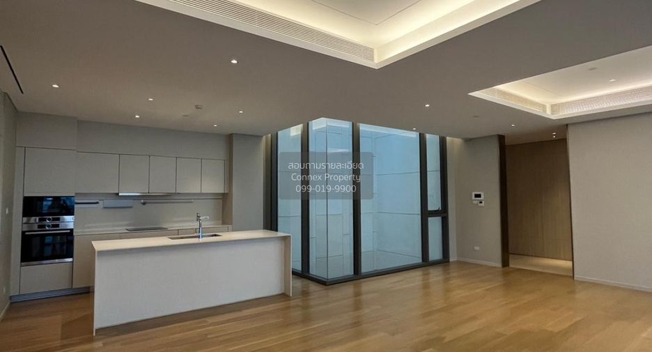 For rent 2 bedrooms condo in Pathum Wan, Bangkok