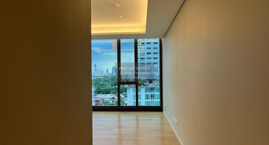 For rent 2 bedrooms condo in Pathum Wan, Bangkok