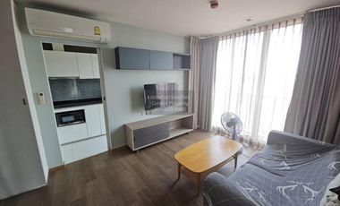 For rent 2 bedrooms condo in Khan Na Yao, Bangkok