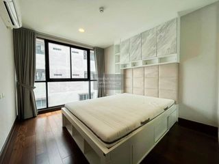 For rent 3 bedrooms condo in Khlong San, Bangkok