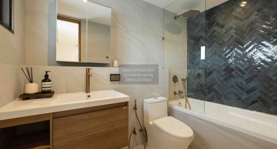 Condo en alquiler de 3 habitaciones en Watthana, Bangkok
