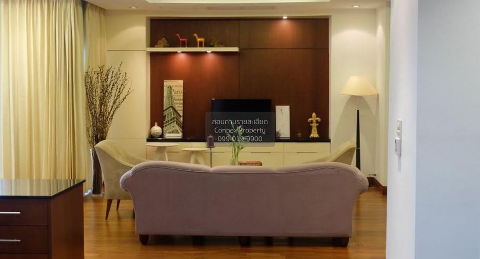 For rent 3 bedrooms condo in Pathum Wan, Bangkok