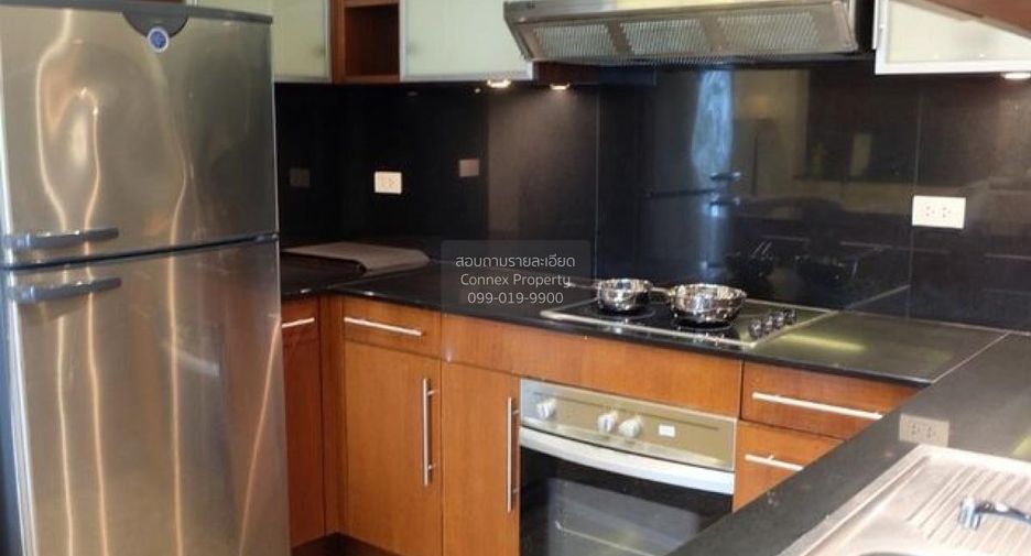 For rent 3 bedrooms condo in Pathum Wan, Bangkok