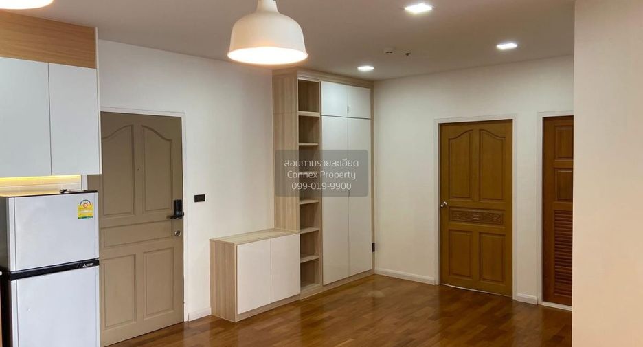 For rent 2 bedrooms condo in Ratchathewi, Bangkok