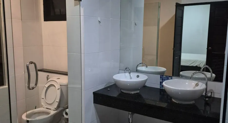 For rent 2 bedrooms villa in Mueang Phuket, Phuket