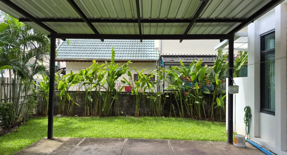 For rent 2 bedrooms villa in Mueang Phuket, Phuket