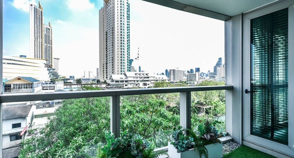 For sale 4 bedrooms condo in Sathon, Bangkok