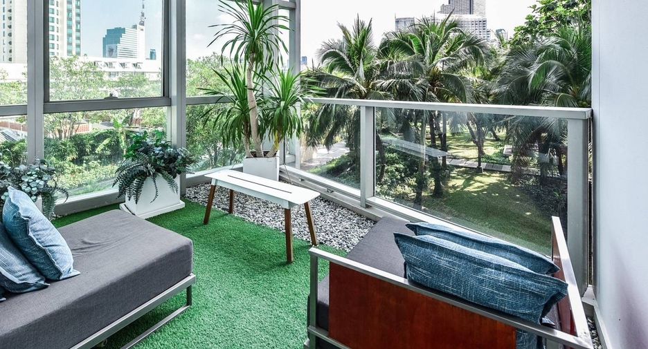 For sale 4 bedrooms condo in Sathon, Bangkok
