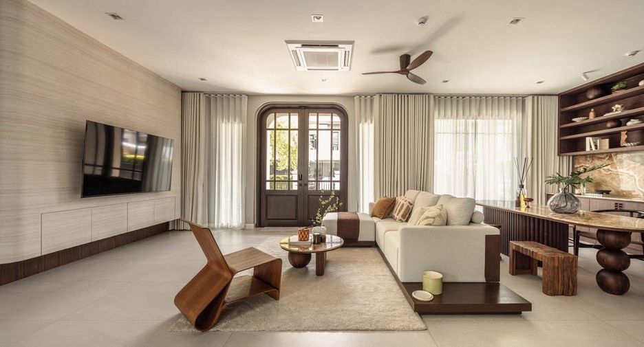 For sale and for rent 3 bedrooms house in Lat Krabang, Bangkok