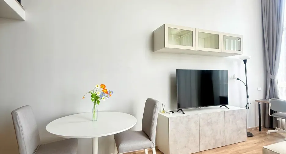 For rent 1 bed condo in Khlong Toei, Bangkok
