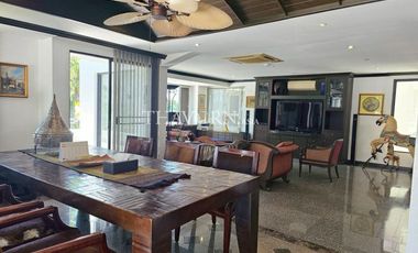 For sale 3 bedrooms condo in North Pattaya, Pattaya