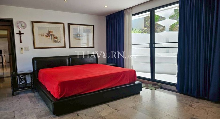For sale 3 bedrooms condo in North Pattaya, Pattaya