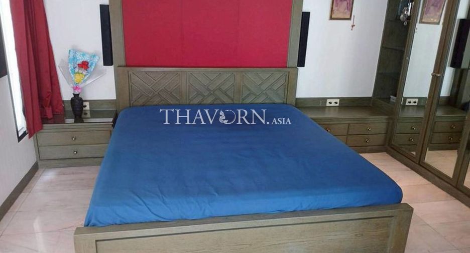 For sale 3 bedrooms condo in North Pattaya, Pattaya