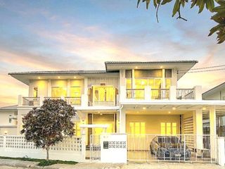 For sale 5 bedrooms house in Bang Khun Thian, Bangkok