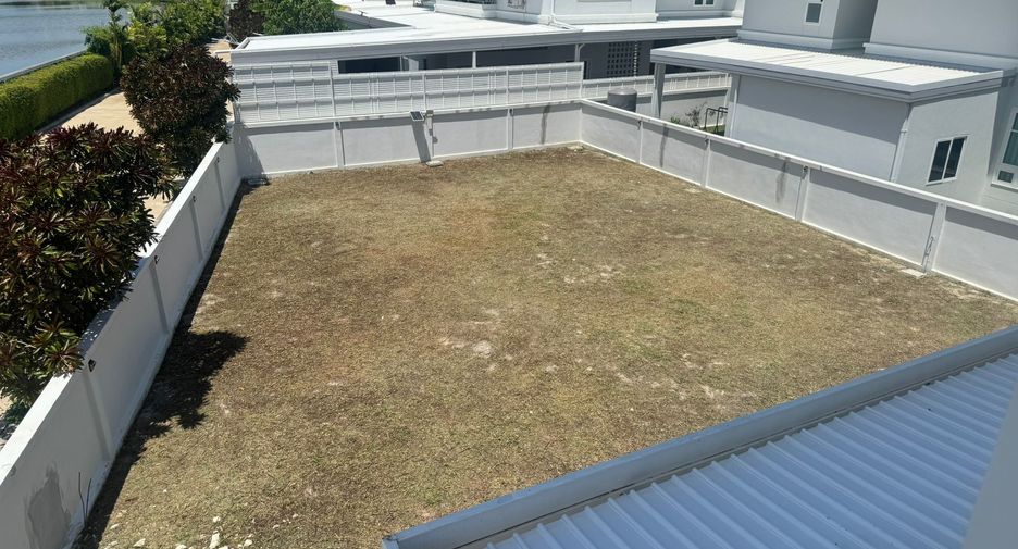 For sale 5 bedrooms house in Bang Khun Thian, Bangkok