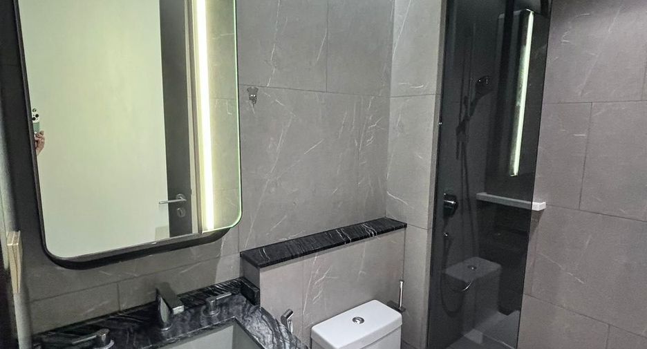 Wohnung zur Miete mit 3 Zimmer in Watthana, Bangkok