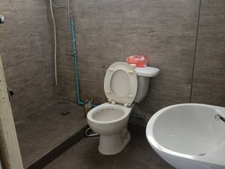 For sale 4 bedrooms townhouse in Lat Phrao, Bangkok