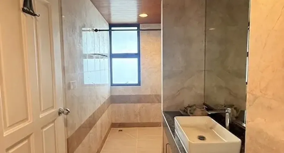 Wohnung zur Miete mit 3 Zimmer in Pratumnak, Pattaya