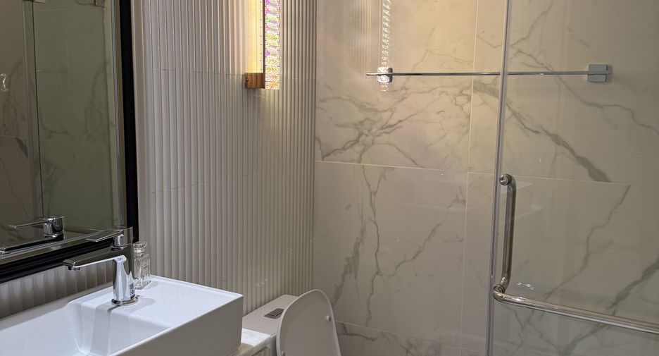 À vendre 2 chambres condo à Jomtien, Pattaya