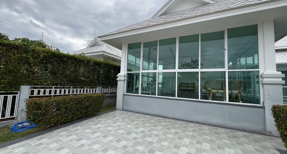 For rent 3 bedrooms villa in Hua Hin, Prachuap Khiri Khan