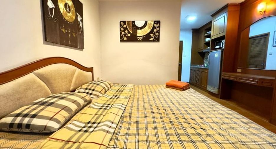 For sale studio condo in Pratumnak, Pattaya