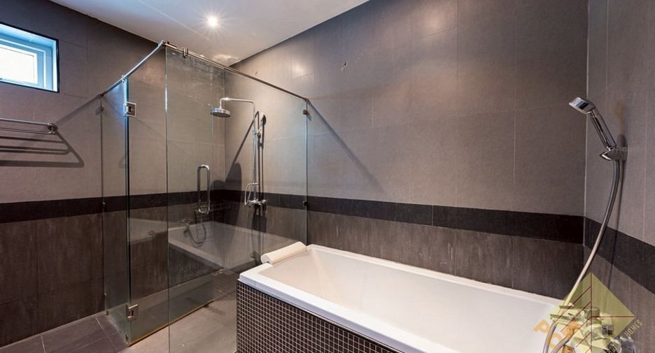 For rent 5 bedrooms house in Jomtien, Pattaya
