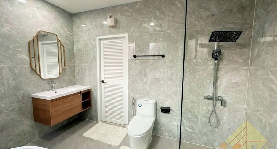 For sale 4 bedrooms house in Bang Lamung, Chonburi