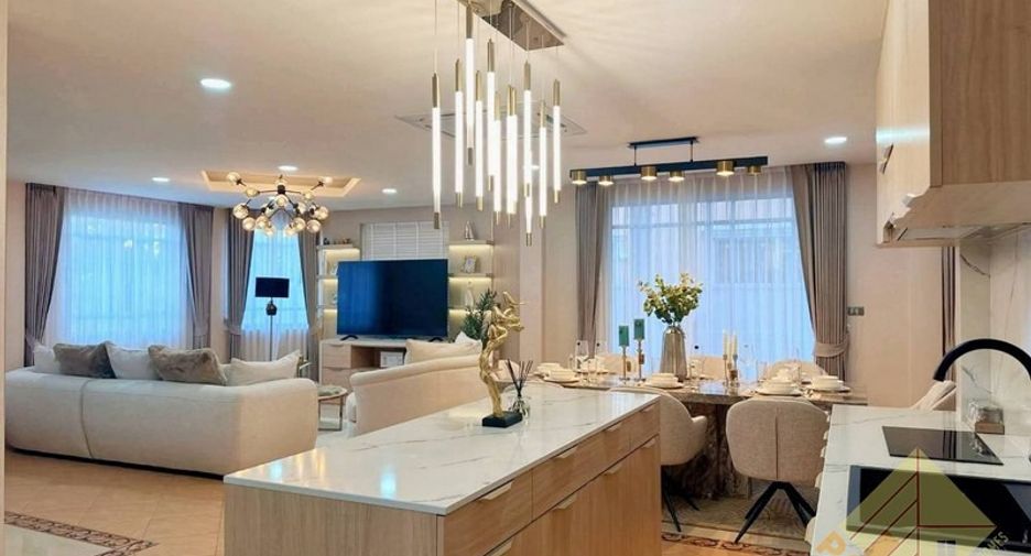 For sale 4 bedrooms house in Bang Lamung, Chonburi
