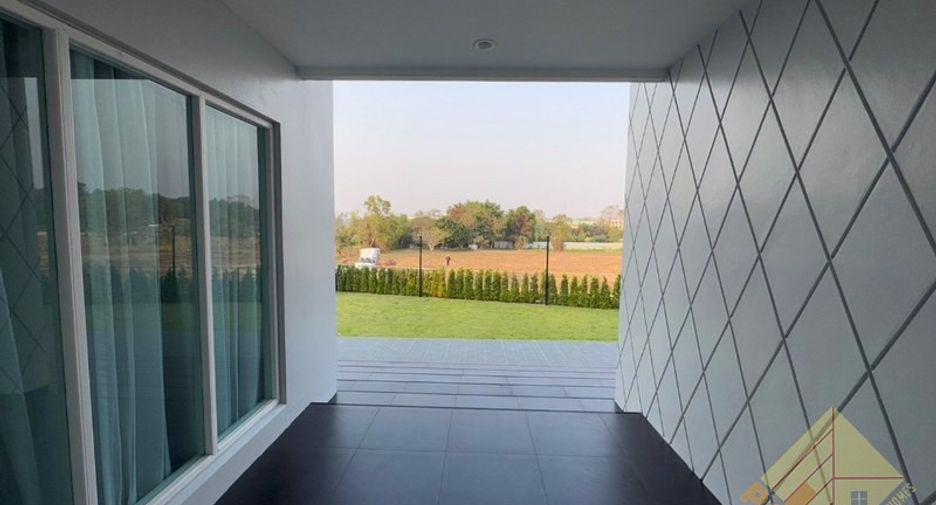 For rent and for sale 5 bedrooms house in East Pattaya, Pattaya