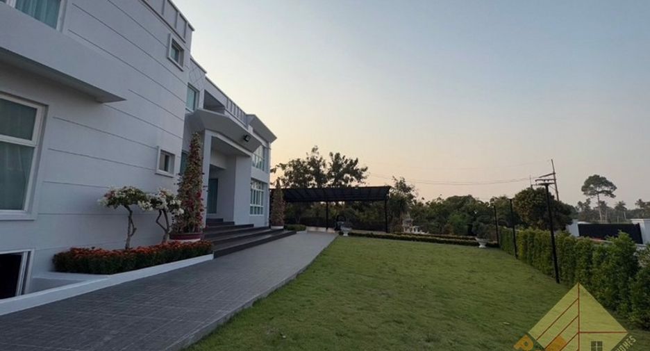 For rent and for sale 5 bedrooms house in East Pattaya, Pattaya