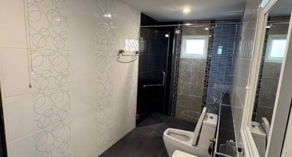 For rent and for sale 5 bedrooms house in East Pattaya, Pattaya