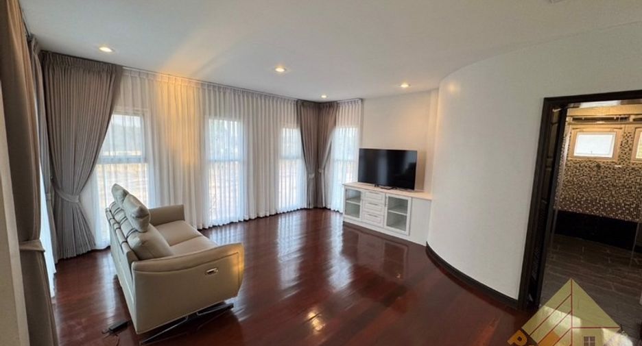 For rent and for sale 5 bedrooms house in East Pattaya, Pattaya