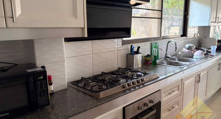 For rent 6 bedrooms house in Bang Lamung, Chonburi