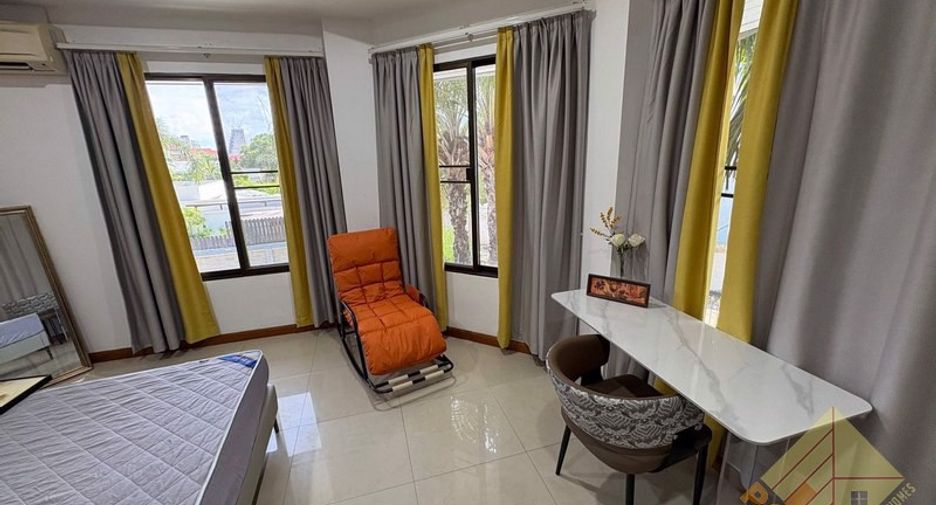For rent 6 bedrooms house in Bang Lamung, Chonburi