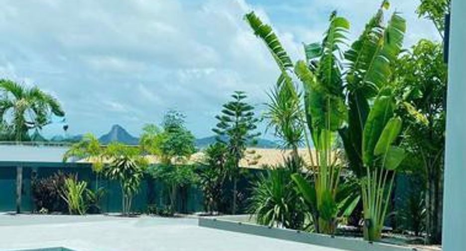 For rent 4 bedrooms house in Huay Yai, Pattaya