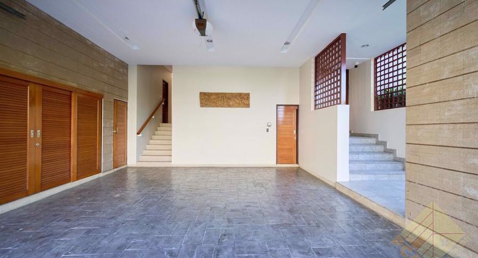 出售 和 出租 3 卧室 独立屋 在 Sattahip, Chon Buri